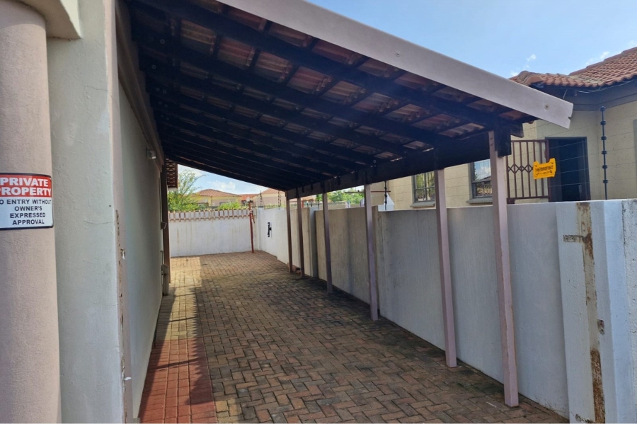 3 Bedroom Property for Sale in Meiringspark Ext 5 North West